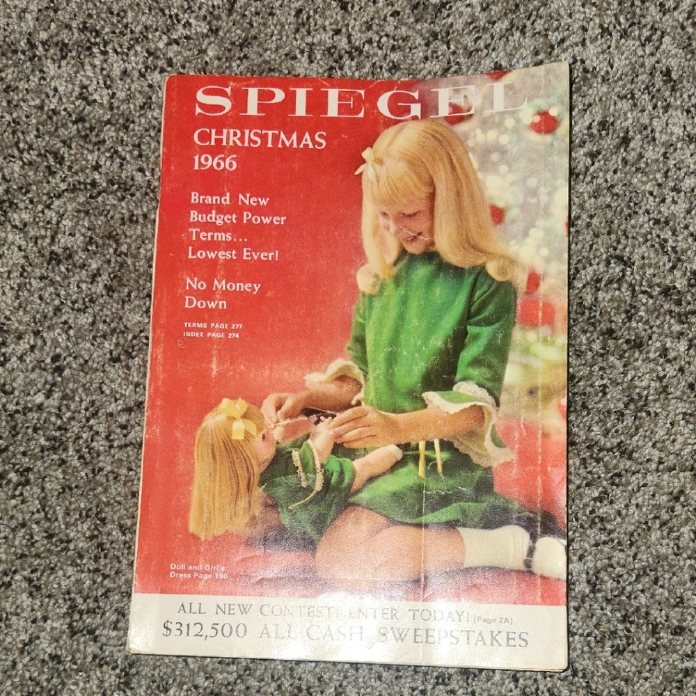 Spiegel Holiday Green Doll Ensemble